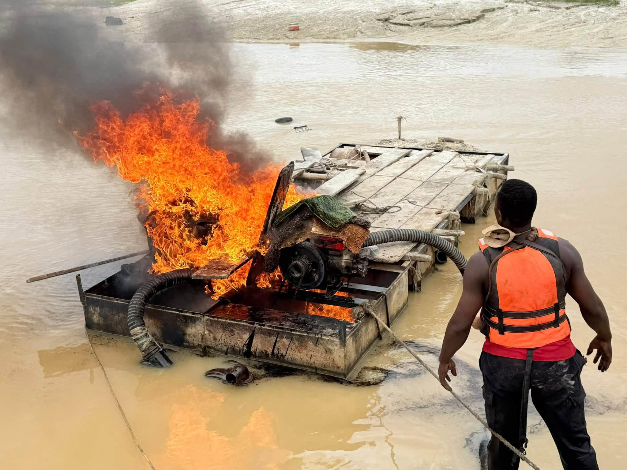 Le gouvernement ivoirien veut frapper toute la chaîne de l’orpaillage illégal